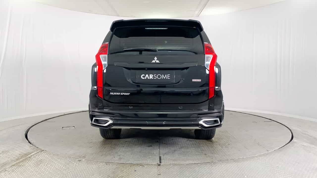 2018 Mitsubishi Pajero Sport Dakar AT 4x2 2018 Mitsubishi Pajero Sport Dakar AT 4x2