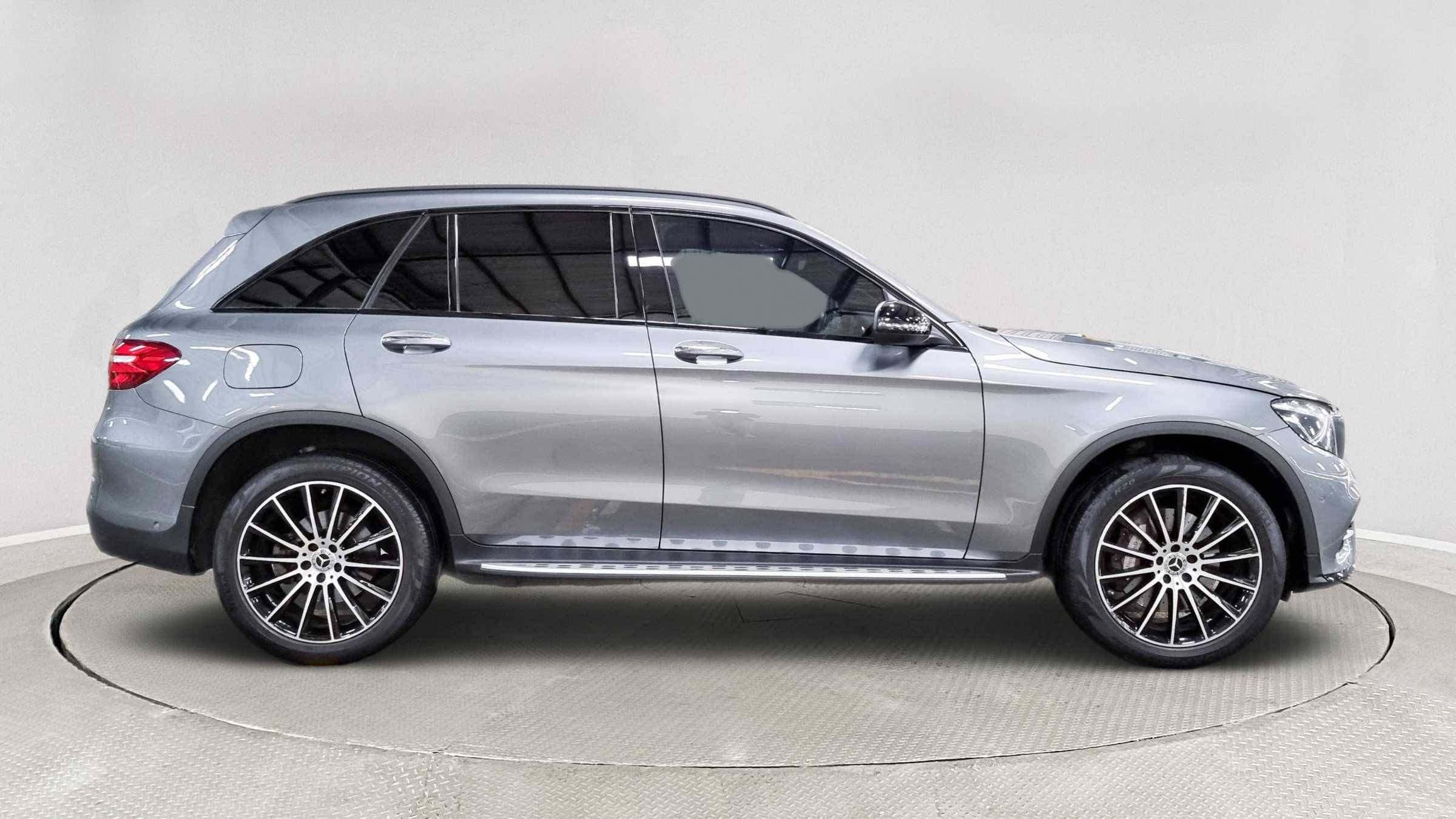 2019 Mercedes Benz GLC-Class 200 AMG Night Edition 2019 Mercedes Benz GLC-Class 200 AMG Night Edition