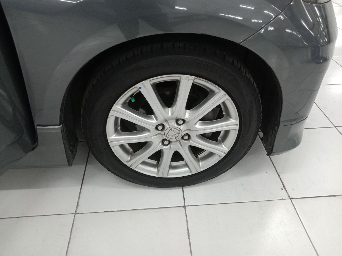 2013 Honda Jazz  1.5L RS AT 2013 Honda Jazz  1.5L RS AT