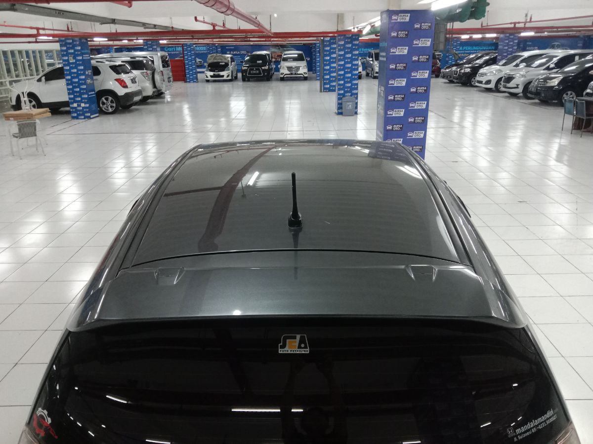 2013 Honda Jazz  1.5L RS AT 2013 Honda Jazz  1.5L RS AT