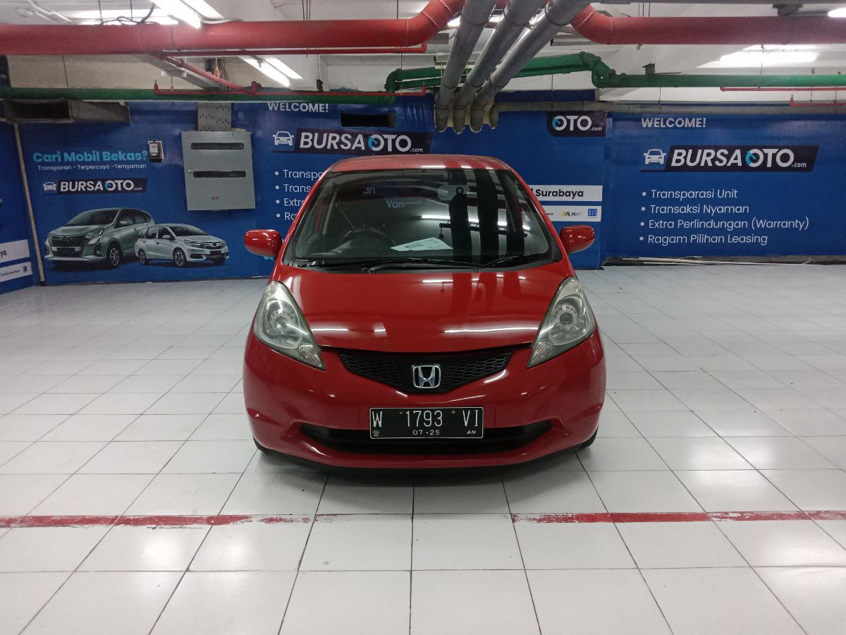 2010 Honda Jazz  1.5L S AT 2010 Honda Jazz  1.5L S AT