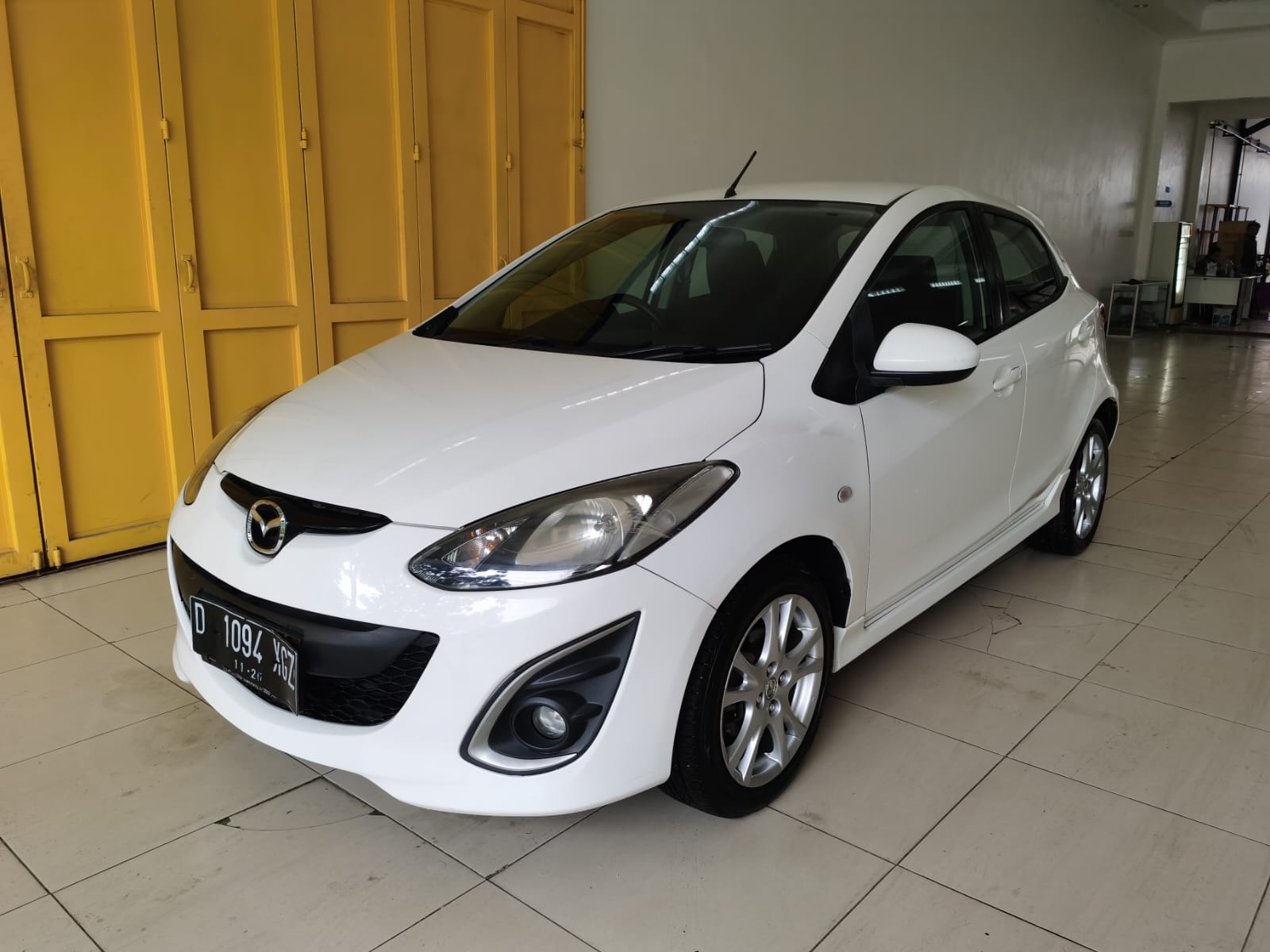 2010 Mazda 2 Hatchback 2010 Mazda 2 Hatchback