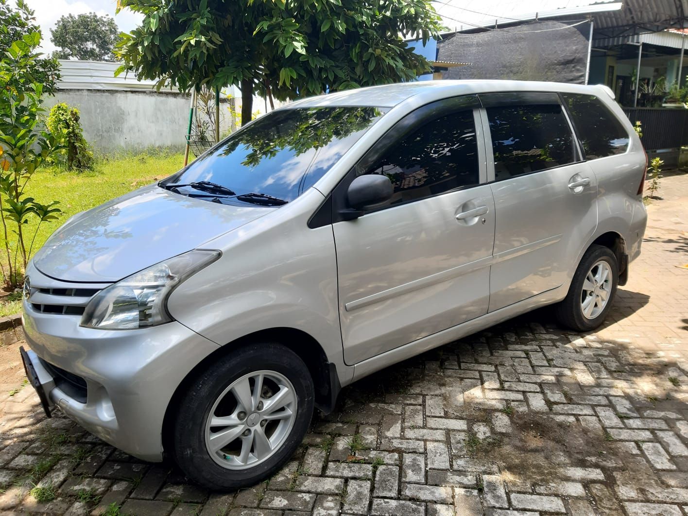 2012 Daihatsu Xenia 1.3 X MT 2012 Daihatsu Xenia 1.3 X MT