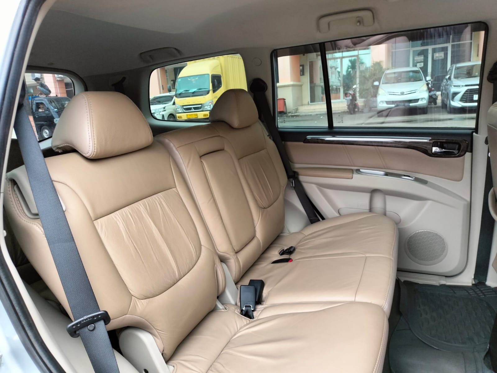 2012 Mitsubishi Pajero 2.5 EXCEED 4X2 A/T JEP 2012 Mitsubishi Pajero 2.5 EXCEED 4X2 A/T JEP