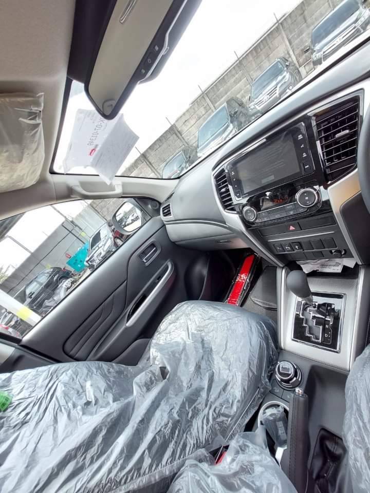 2014 Mitsubishi Triton  DC 4X4 2.5 HDX MT 2014 Mitsubishi Triton  DC 4X4 2.5 HDX MT