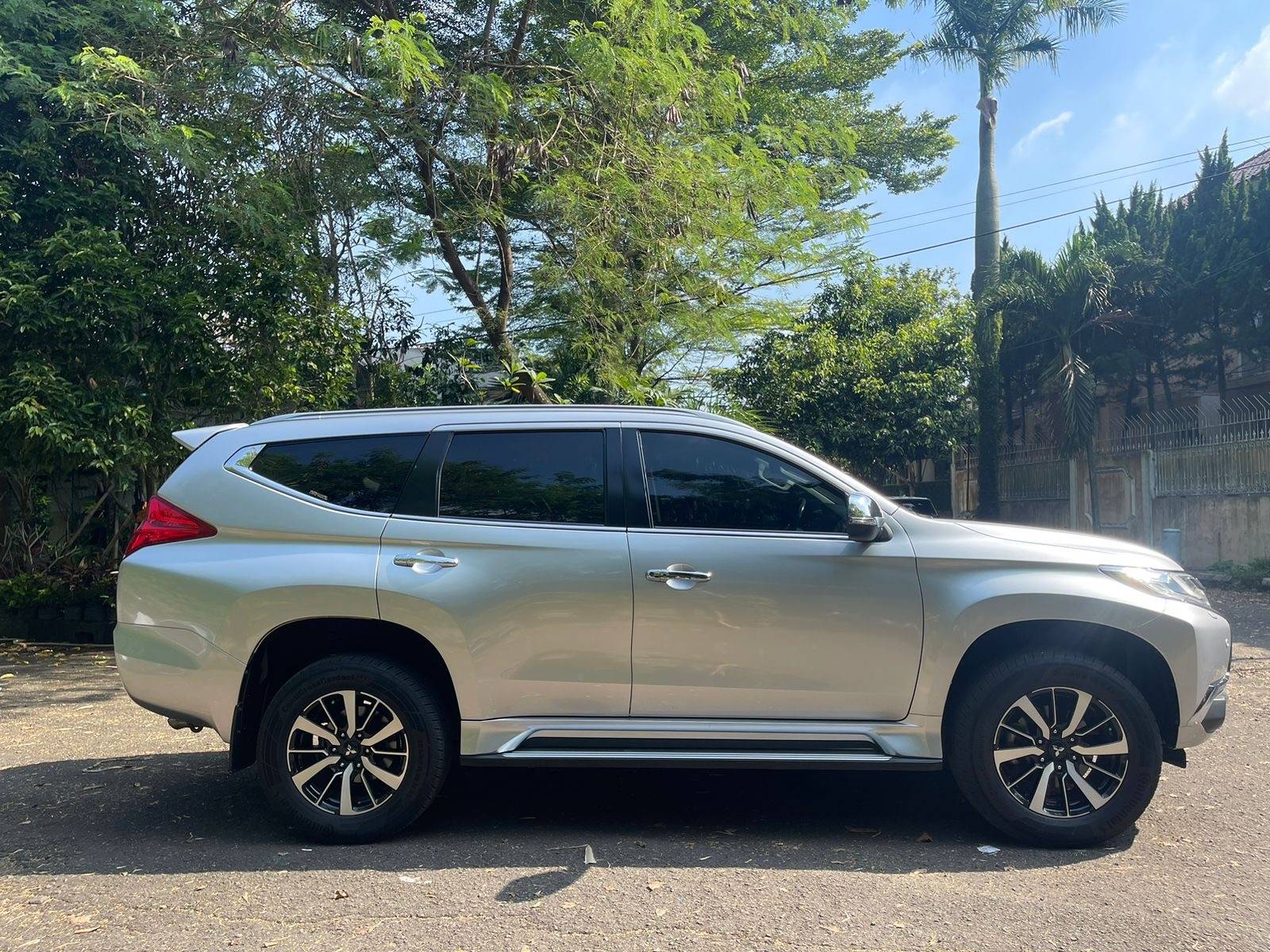 2018 Mitsubishi Pajero Sport Dakar AT 4x2 2018 Mitsubishi Pajero Sport Dakar AT 4x2