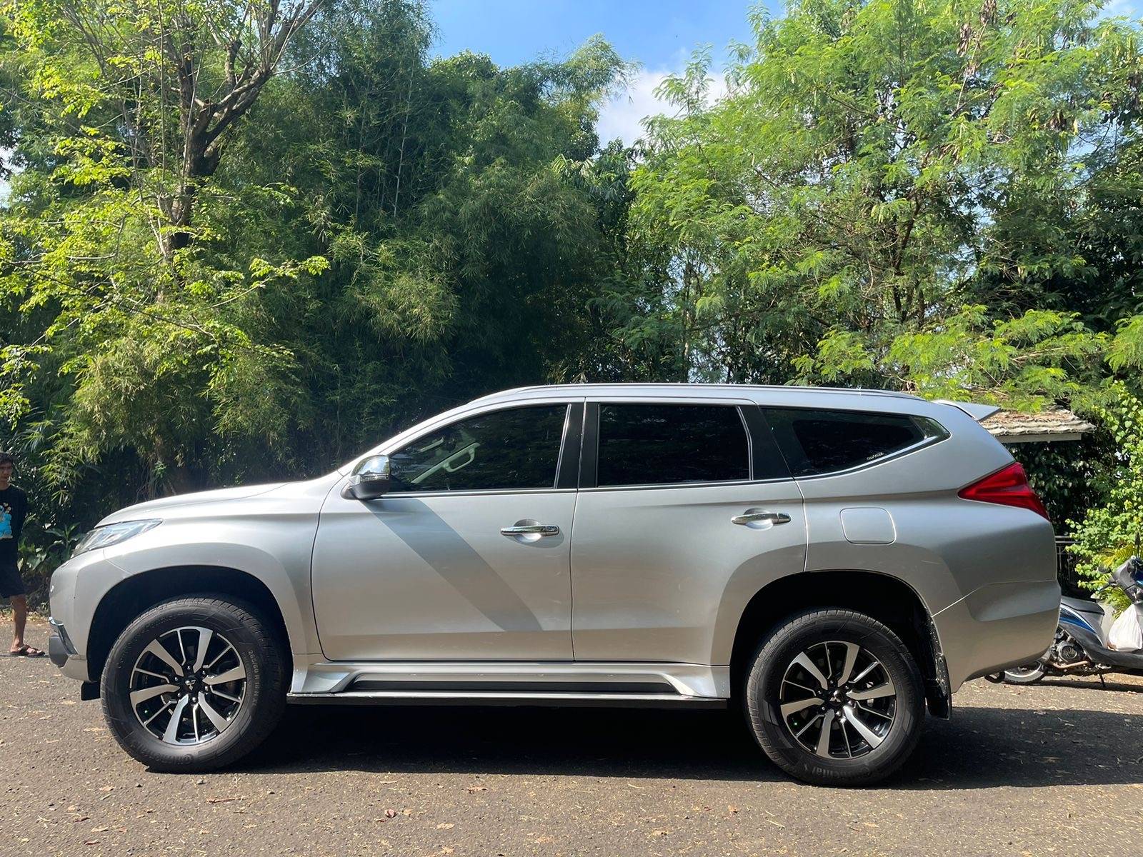 2018 Mitsubishi Pajero Sport Dakar AT 4x2 2018 Mitsubishi Pajero Sport Dakar AT 4x2