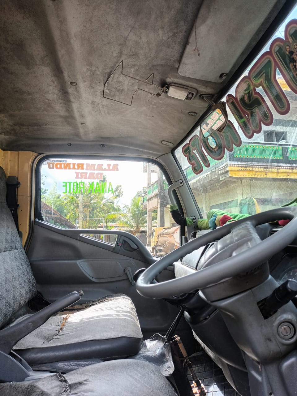 2013 Mitsubishi Colt 2013 Mitsubishi Colt