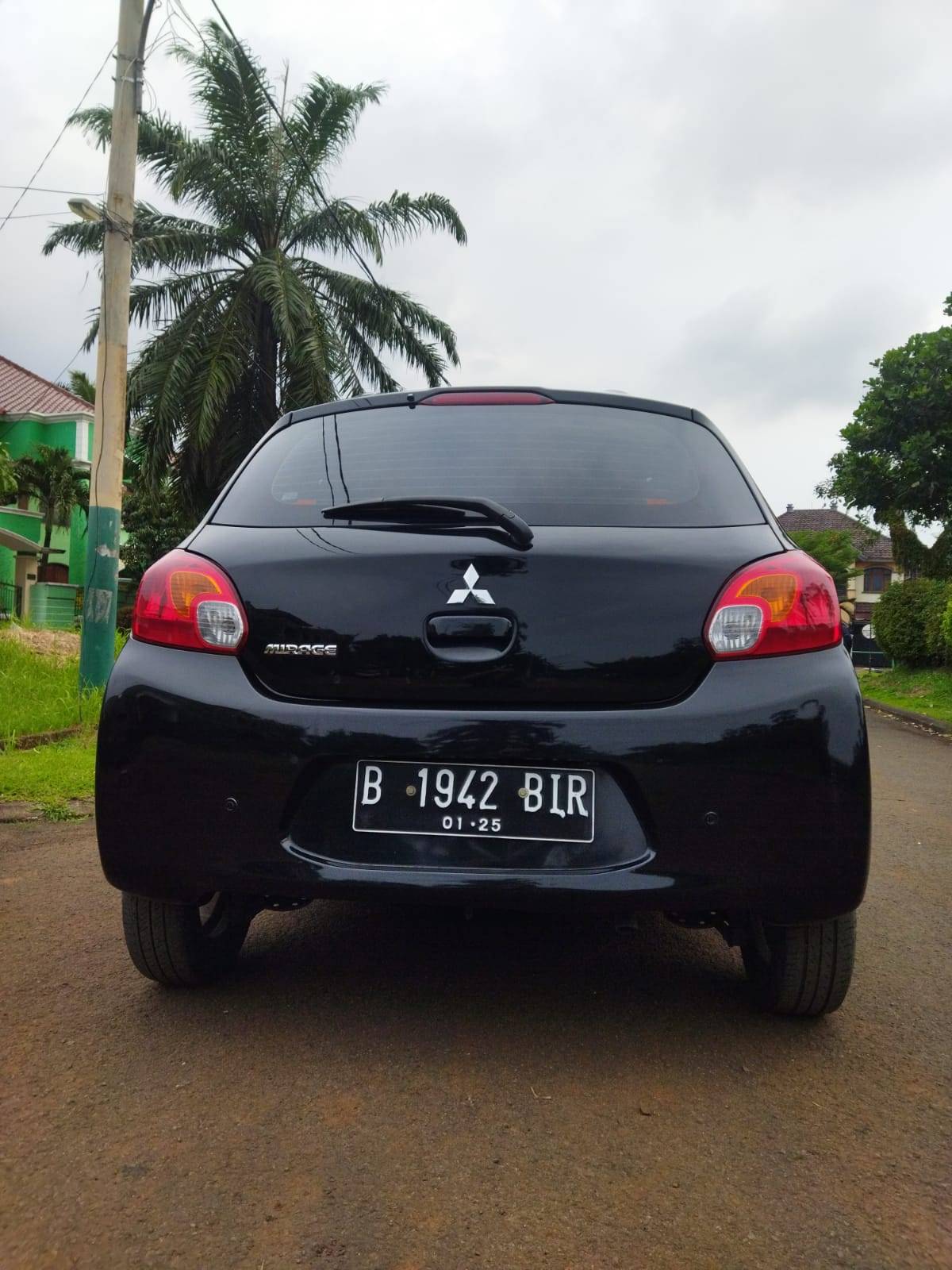 2014 Mitsubishi Mirage GLS 2014 Mitsubishi Mirage GLS