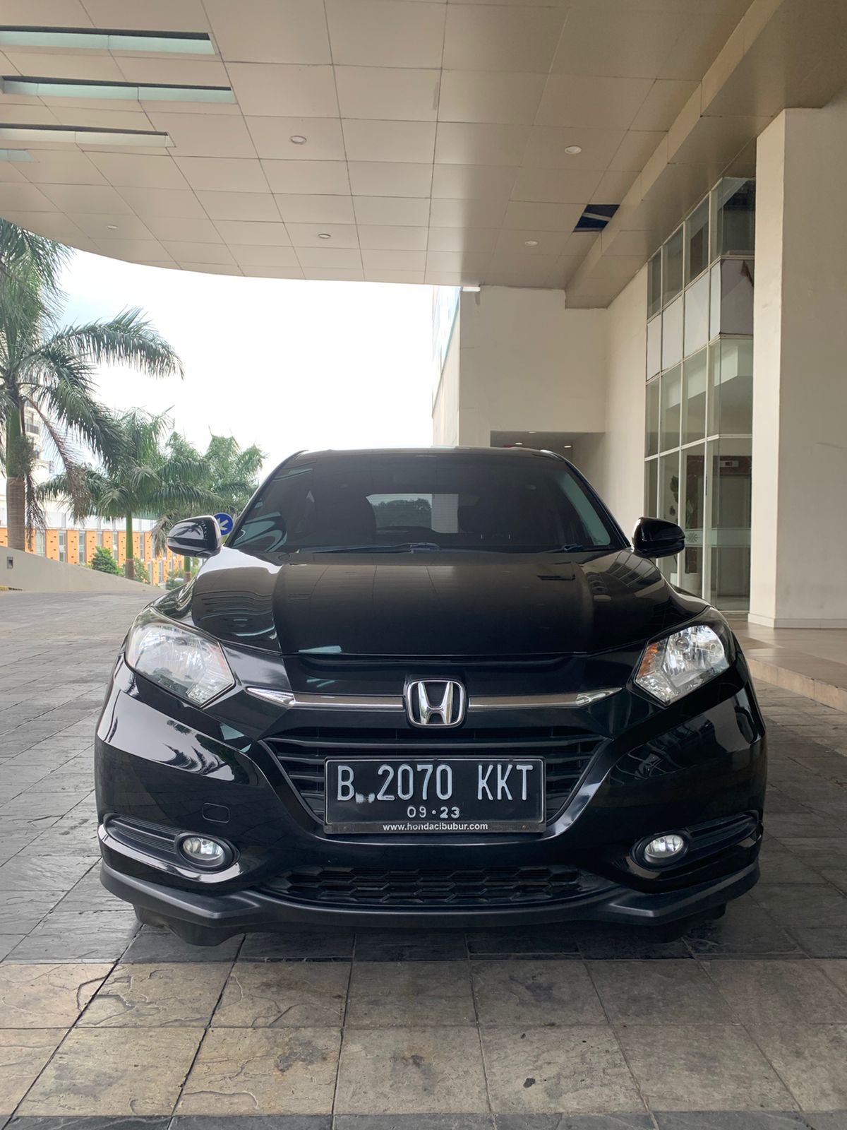 Second Hand 2018 Honda HRV  1.5L E CVT