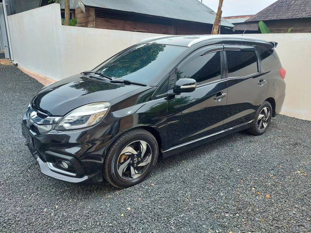 2017 Honda Mobilio RS MT 2017 Honda Mobilio RS MT