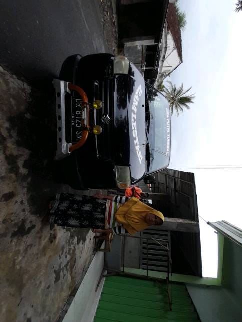 2011 Suzuki Carry  1500 CC Bekas 2011 Suzuki Carry  1500 CC Bekas