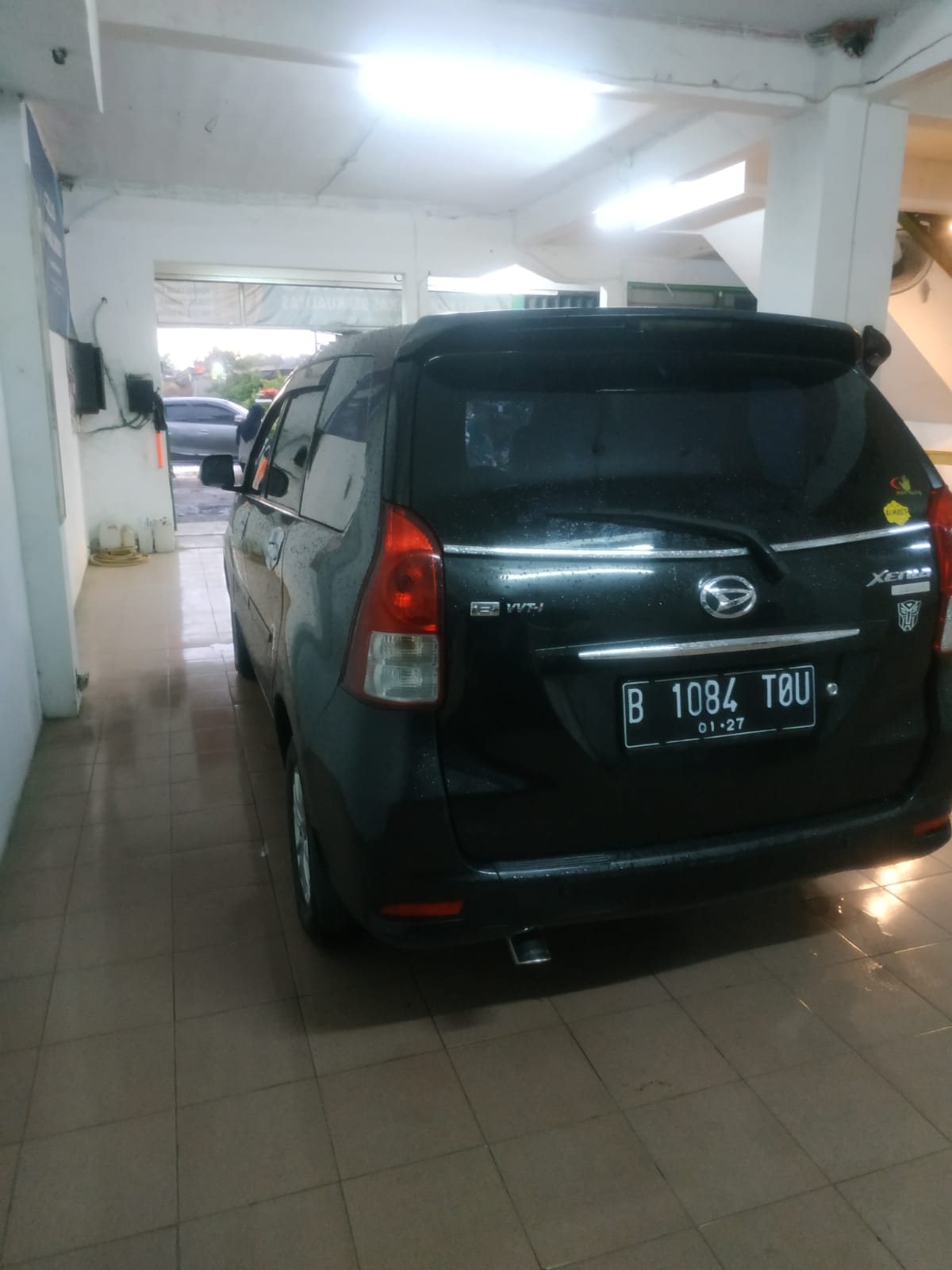 2012 Daihatsu Xenia  1.3L R DLX MT 2012 Daihatsu Xenia  1.3L R DLX MT