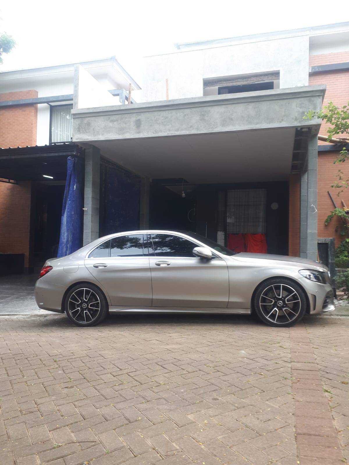 2020 Mercedes Benz C-Class Sedan C 300 AMG Line Bekas 2020 Mercedes Benz C-Class Sedan C 300 AMG Line Bekas