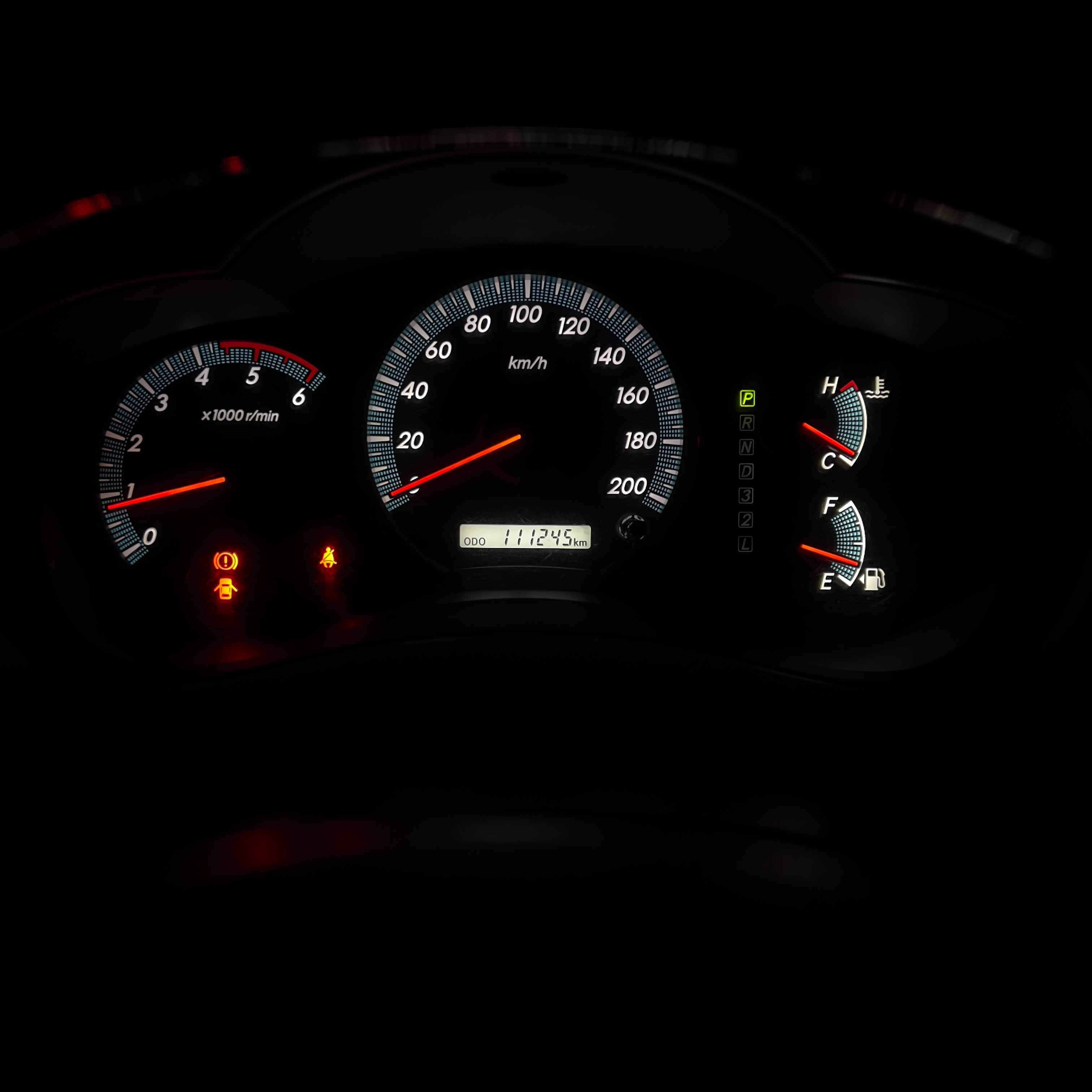 2014 Toyota New Innova V 2.5L AT 2014 Toyota New Innova V 2.5L AT