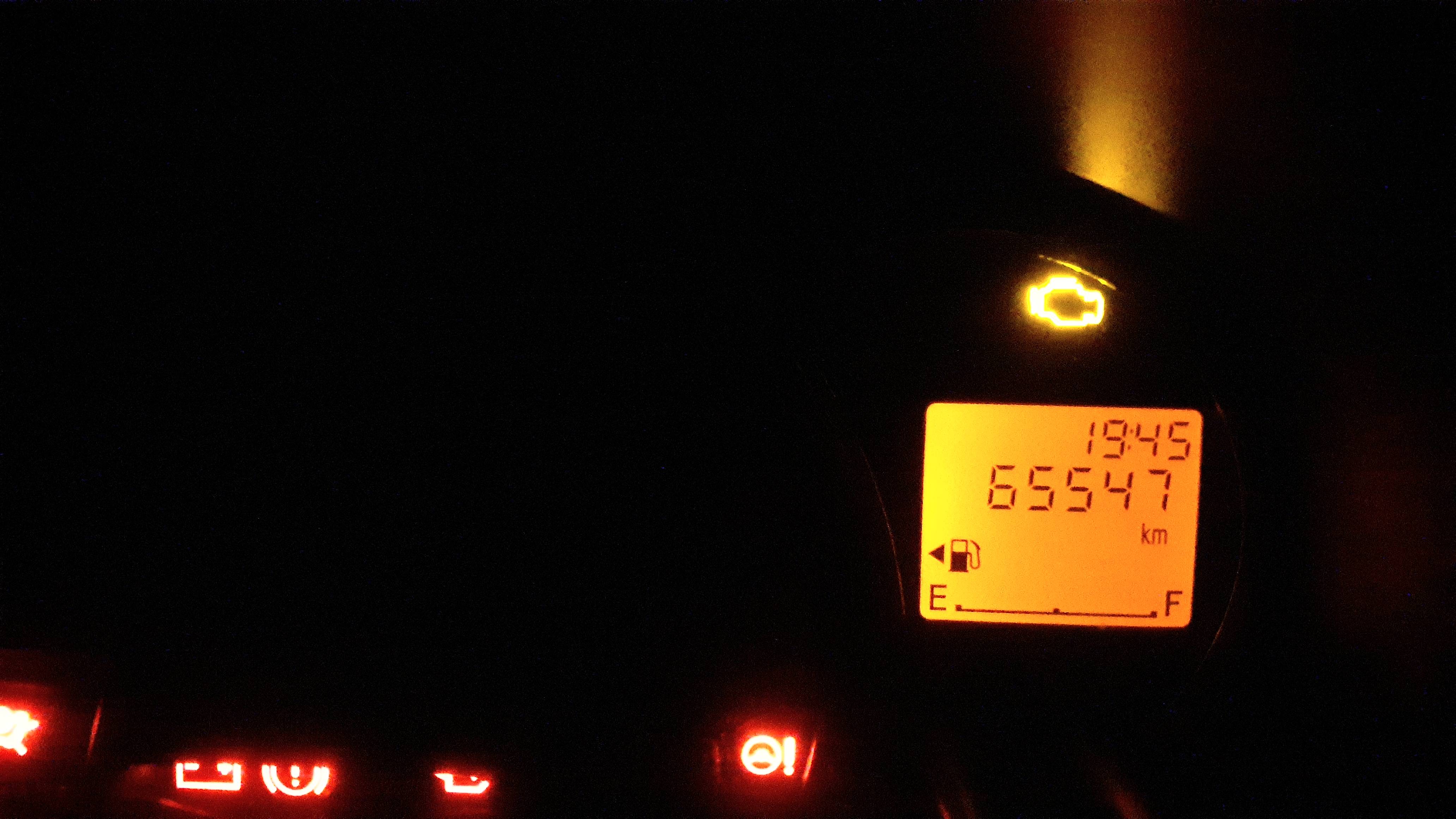 2014 Toyota Agya  1.0 G AT 2014 Toyota Agya  1.0 G AT