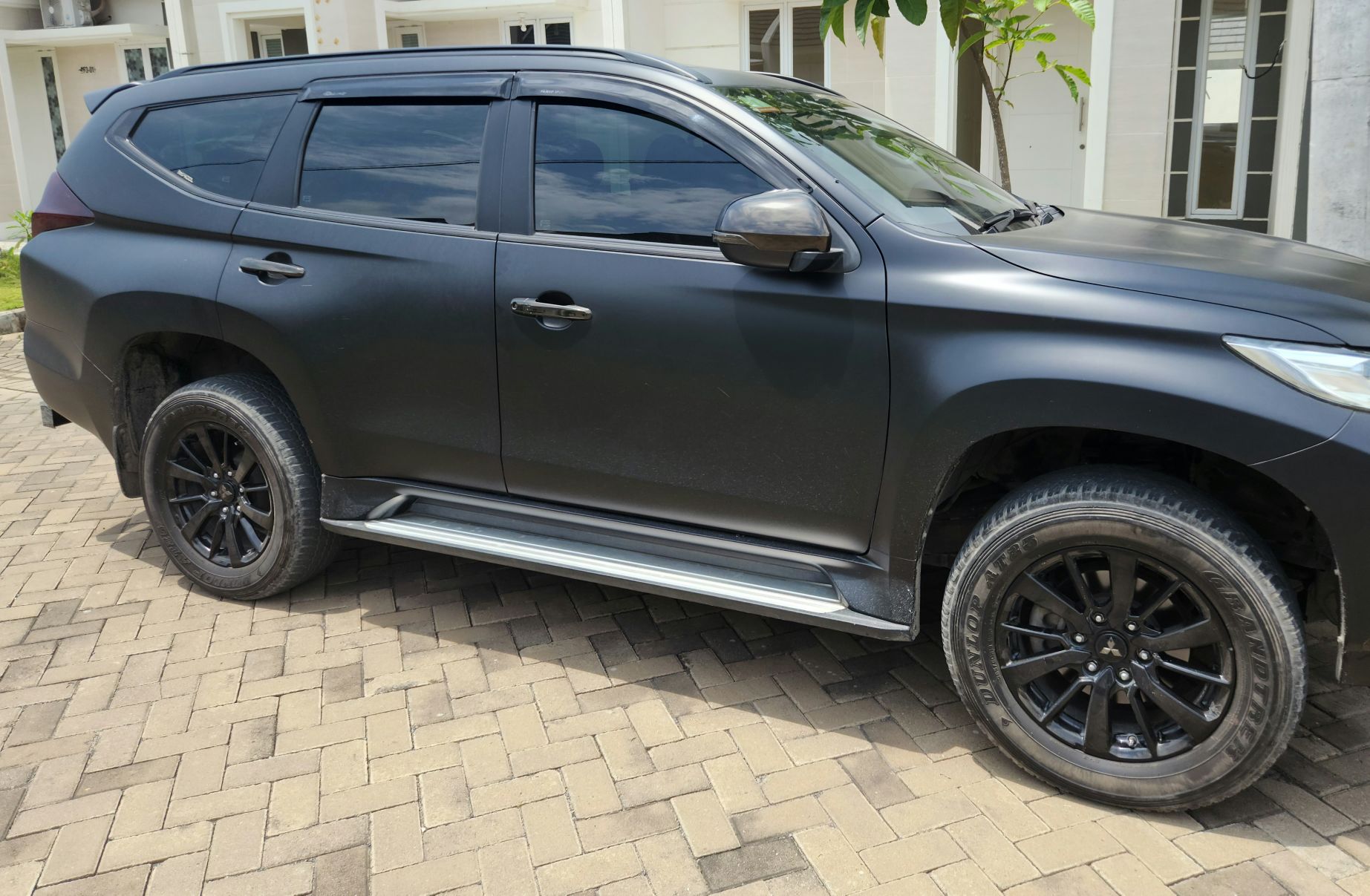 2019 Mitsubishi Pajero Sport Dakar AT 4x2 2019 Mitsubishi Pajero Sport Dakar AT 4x2