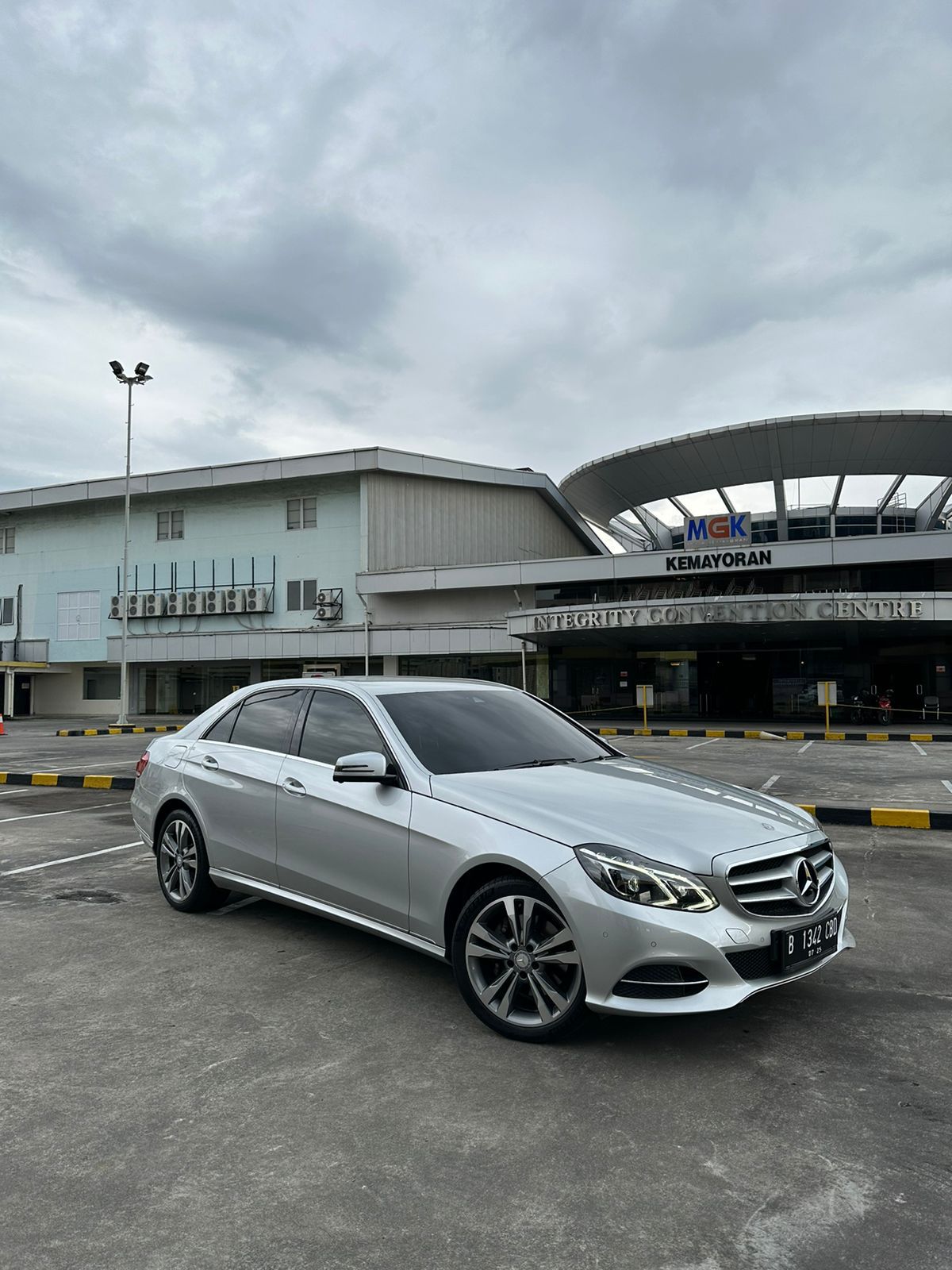 2015 Mercedes Benz E-Class Bekas 2015 Mercedes Benz E-Class Bekas
