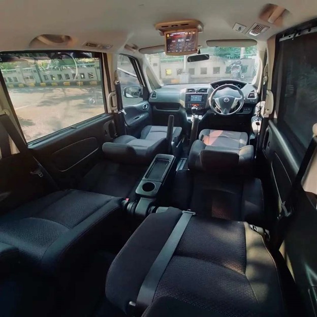 2013 Nissan Serena 2013 Nissan Serena