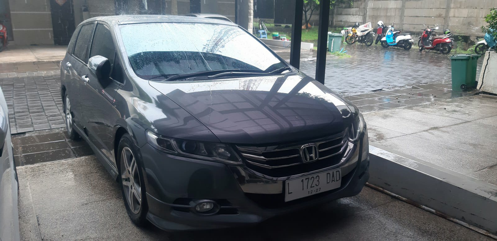 Second Hand 2012 Honda Odyssey  Second Hand 2012 Honda Odyssey