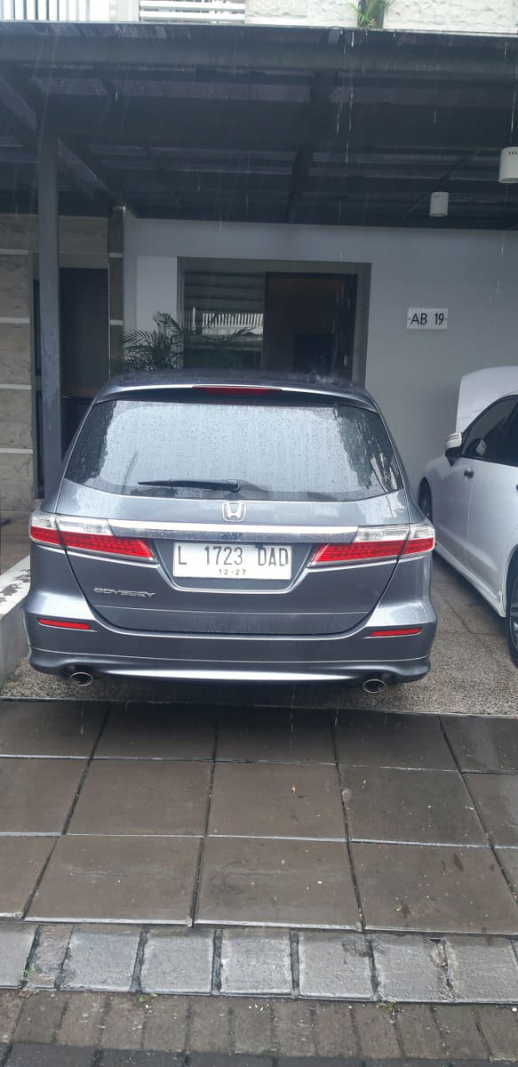 2012 Honda Odyssey  2012 Honda Odyssey