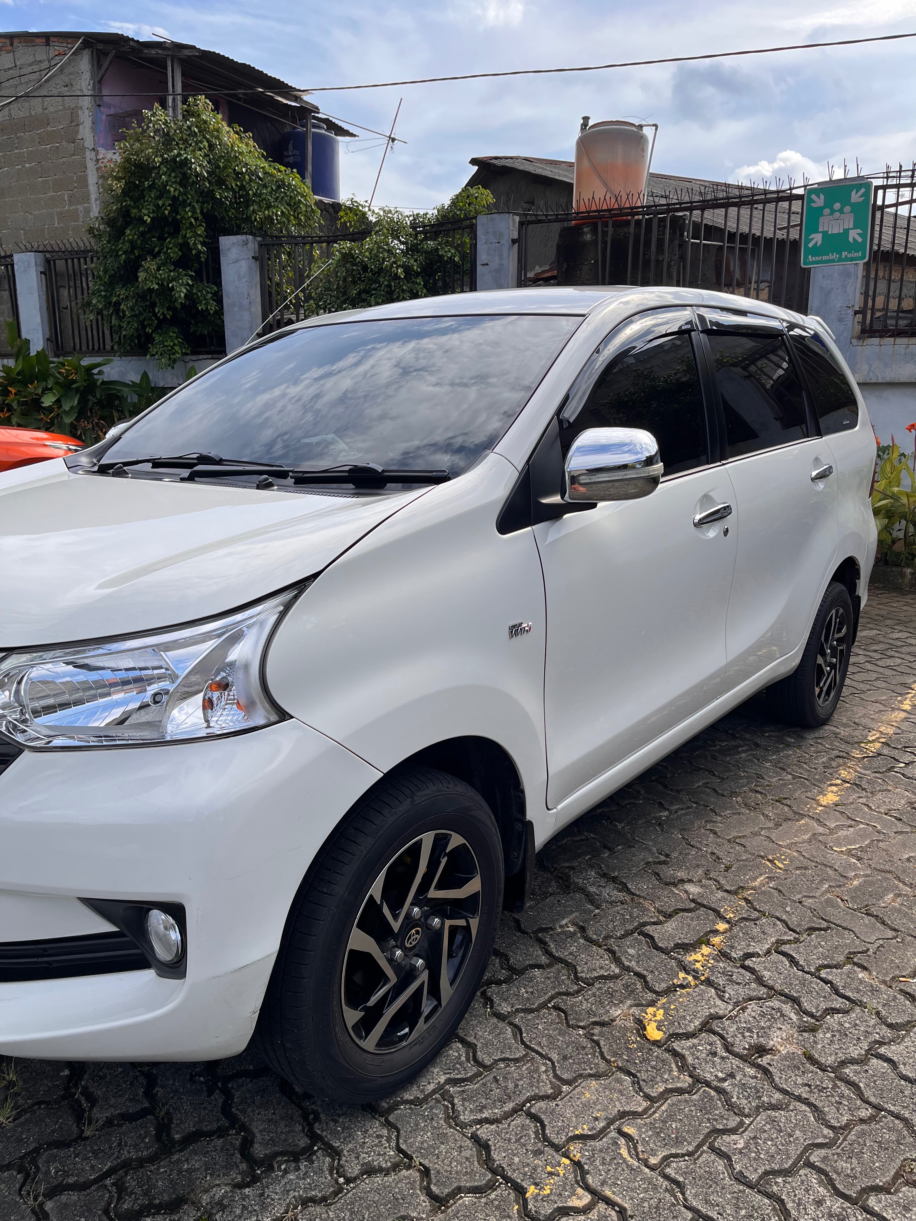 2017 Toyota Avanza  E 1.3 AT 2017 Toyota Avanza  E 1.3 AT