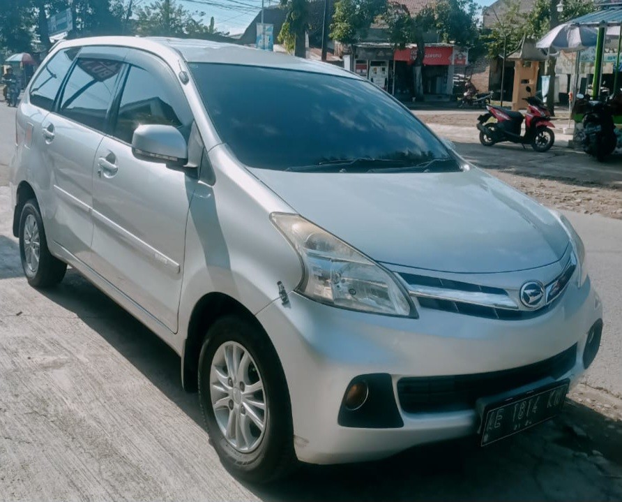 2013 Daihatsu Xenia  1.3 R MT Bekas 2013 Daihatsu Xenia  1.3 R MT Bekas