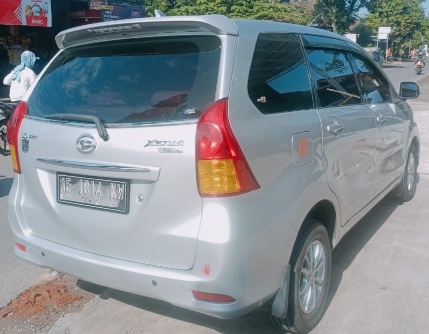 2013 Daihatsu Xenia  1.3 R MT 2013 Daihatsu Xenia  1.3 R MT