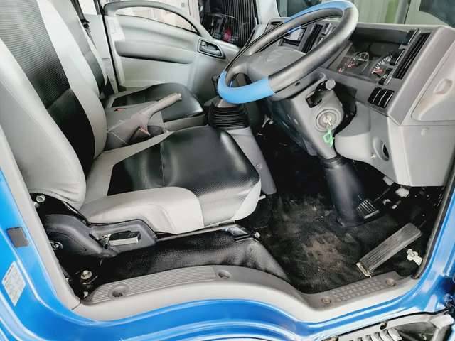 2020 Mitsubishi Colt L 300 SOLAR STD 2 5 BOX 2020 Mitsubishi Colt L 300 SOLAR STD 2 5 BOX