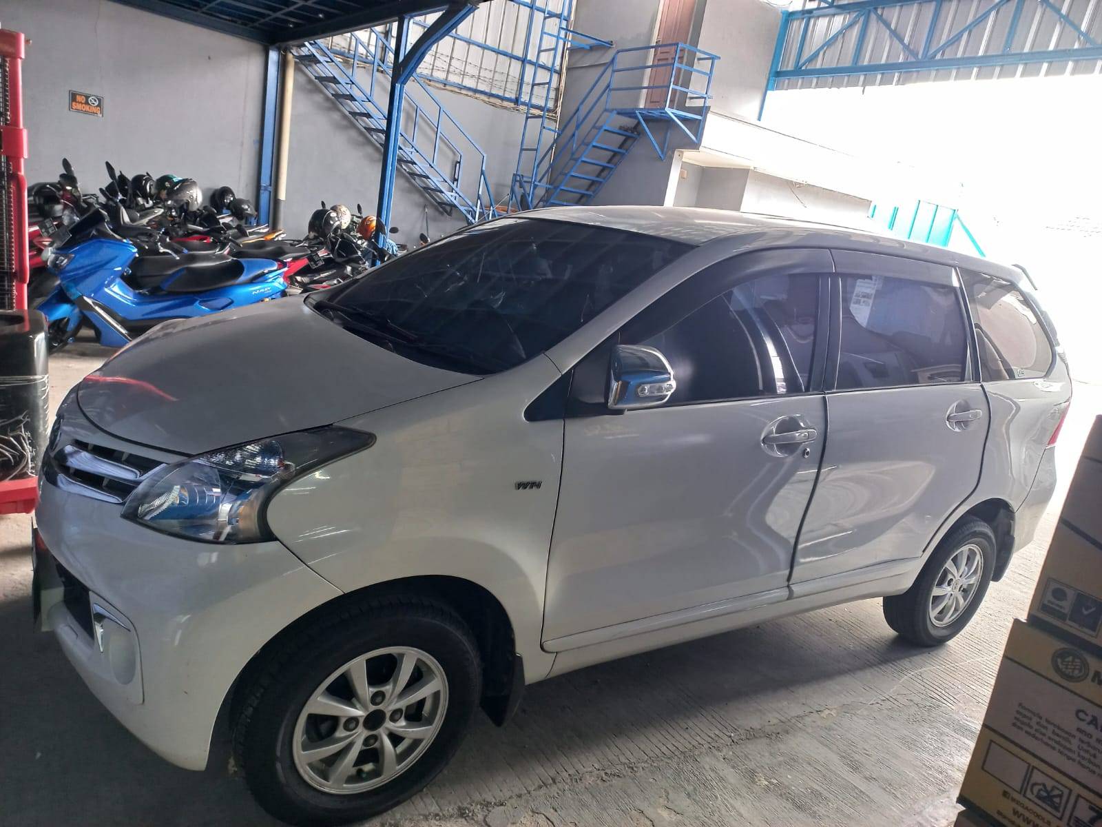 2012 Toyota Avanza G 1.3L MT 2012 Toyota Avanza G 1.3L MT