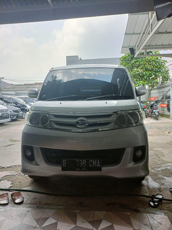 2011 Daihatsu Luxio  1.5 X MT MC 2011 Daihatsu Luxio  1.5 X MT MC