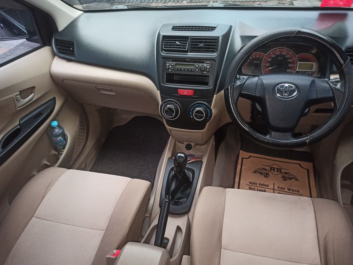 2012 Toyota Avanza 1.3G MT 2012 Toyota Avanza 1.3G MT