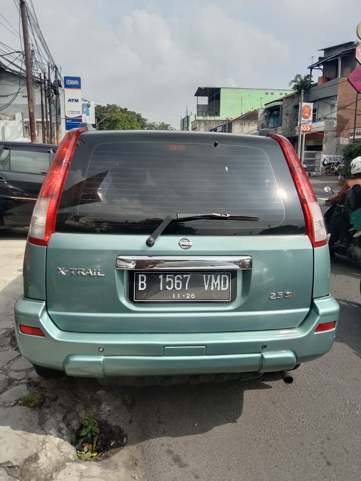 2004 Nissan X-Trail  2.5L 4AT 4x2 2004 Nissan X-Trail  2.5L 4AT 4x2