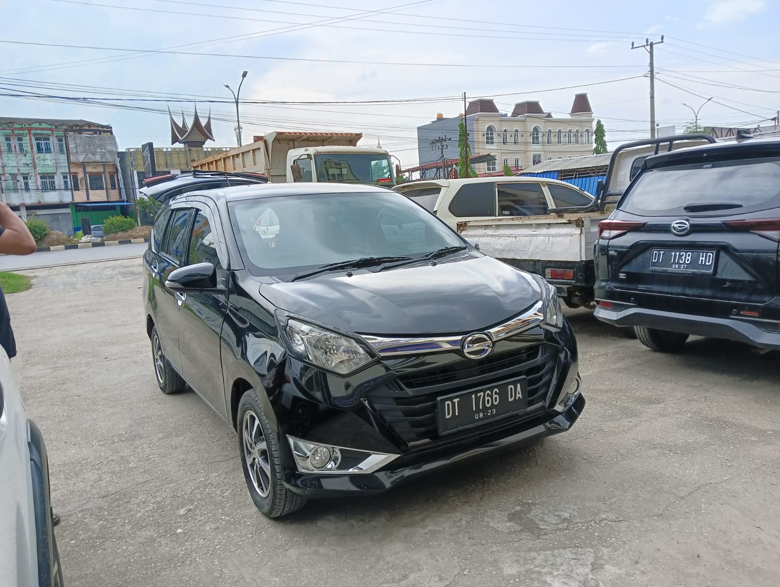 2018 Daihatsu Sigra 1.2 R AT 2018 Daihatsu Sigra 1.2 R AT