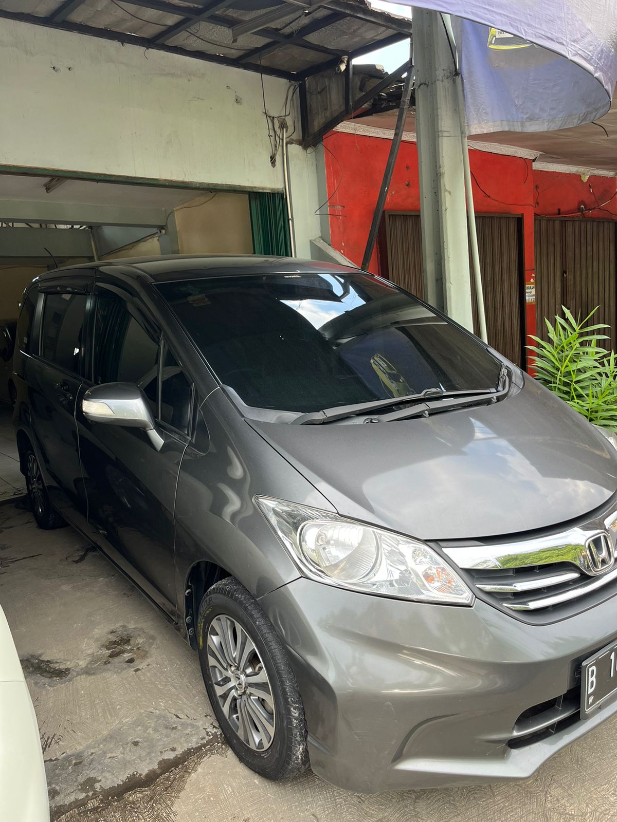 2013 Honda Freed  IVTEC S 1.5L AT Bekas 2013 Honda Freed  IVTEC S 1.5L AT Bekas