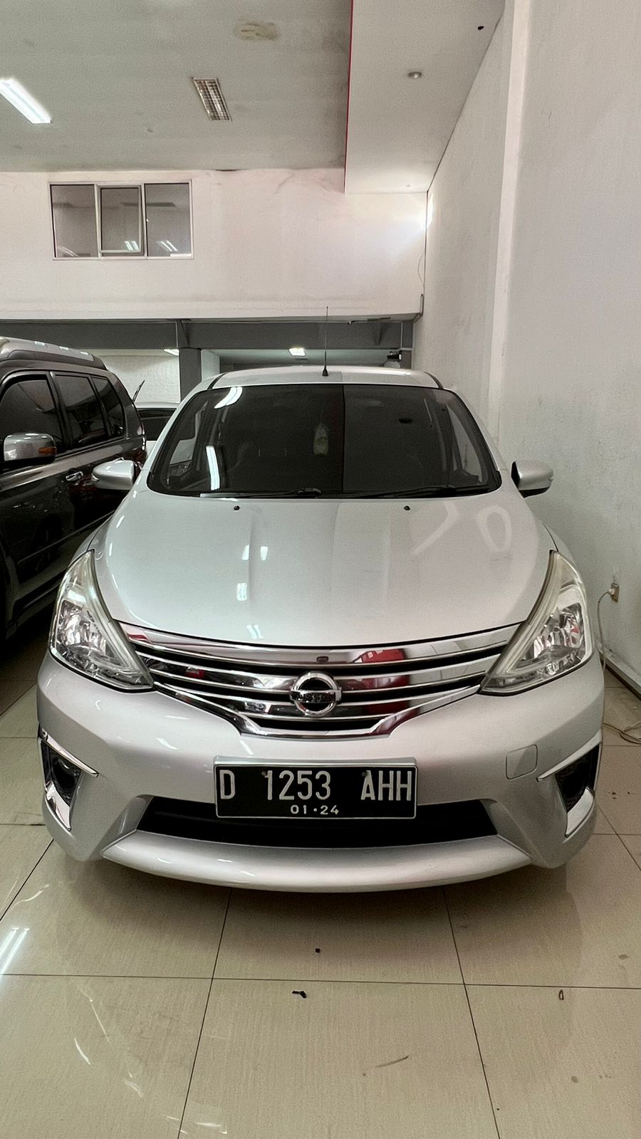 Second Hand 2017 Nissan Grand Livina 1.5 XV CVT Second Hand 2017 Nissan Grand Livina 1.5 XV CVT