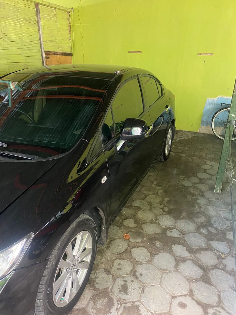 2013 Honda Civic  1.8 E AT 2013 Honda Civic  1.8 E AT