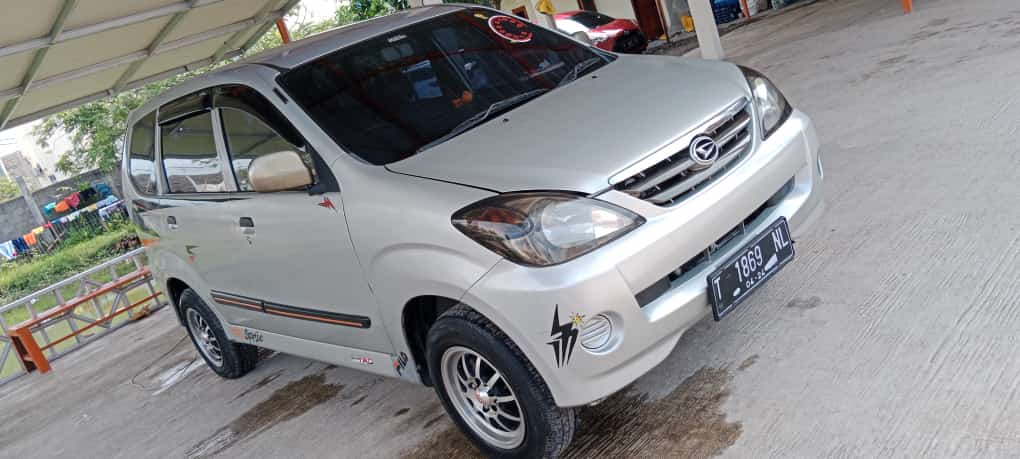 2005 Daihatsu Xenia  Li Family 2005 Daihatsu Xenia  Li Family