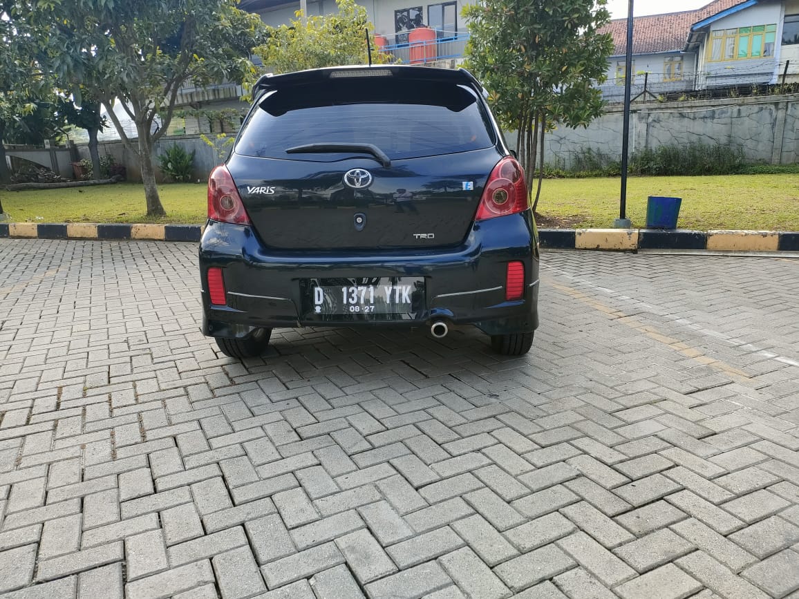 2012 Toyota Yaris 2012 Toyota Yaris