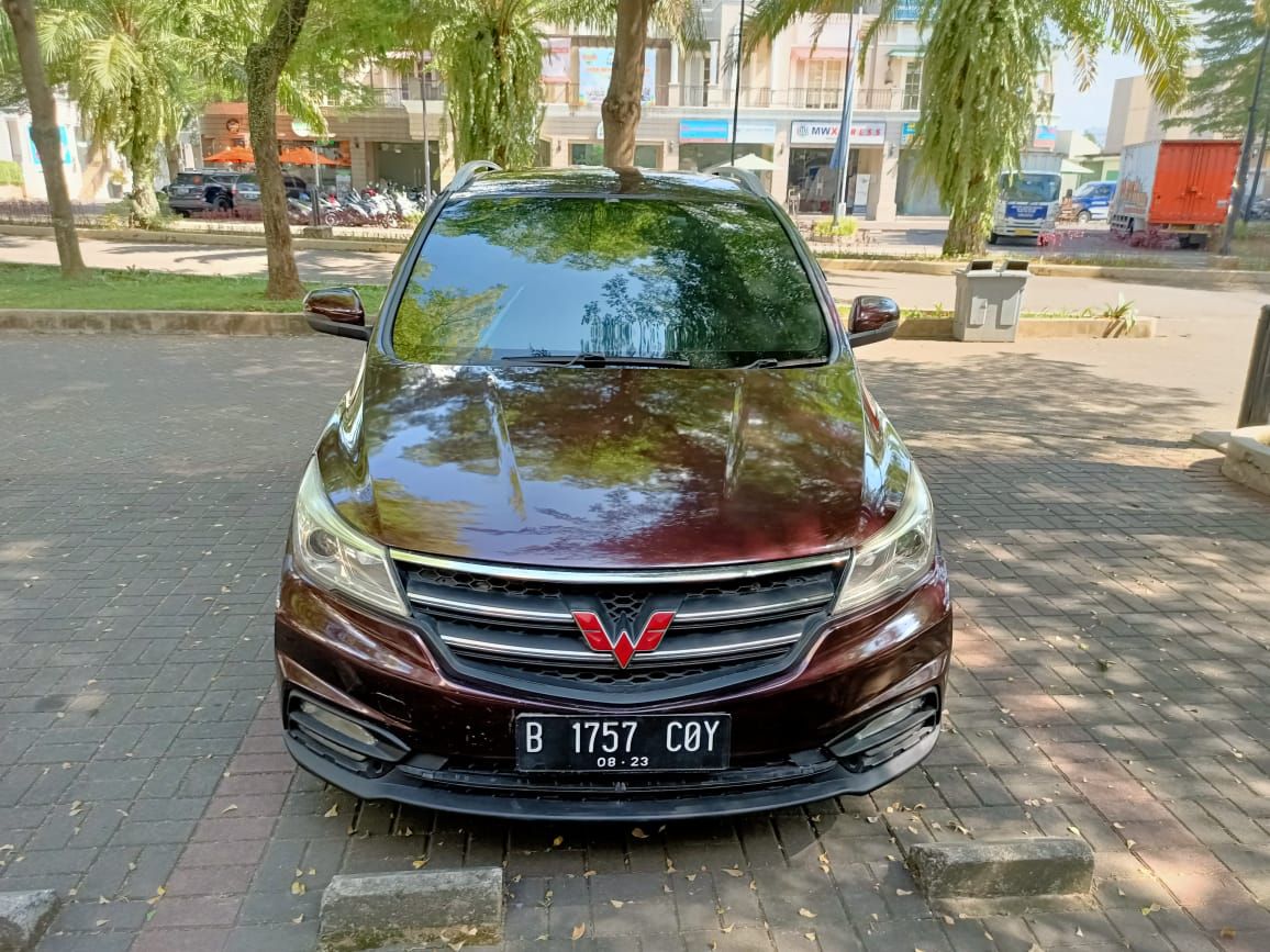 Second Hand 2018 Wuling Cortez 1.8 C i-AMT Second Hand 2018 Wuling Cortez 1.8 C i-AMT