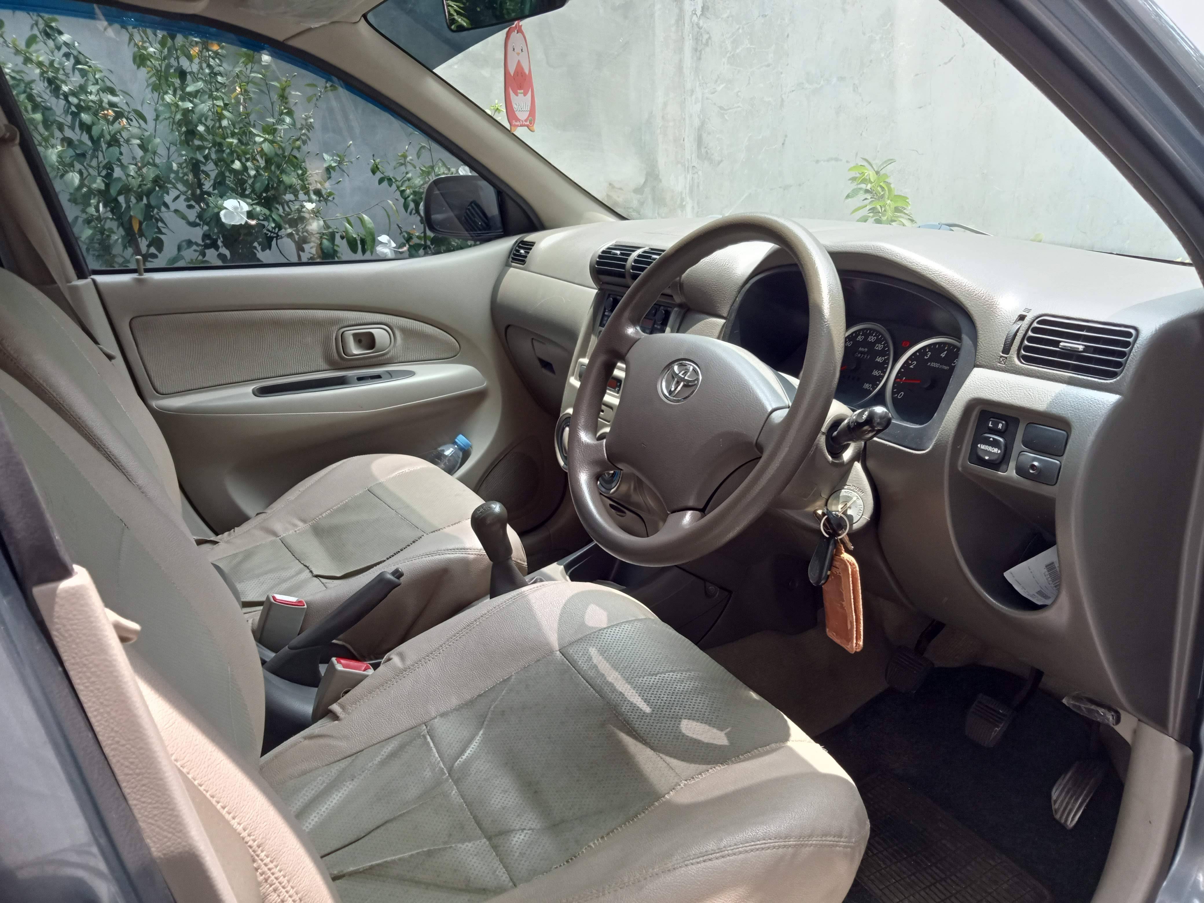 2010 Toyota Avanza VVT-i G 1.3L MT 2010 Toyota Avanza VVT-i G 1.3L MT