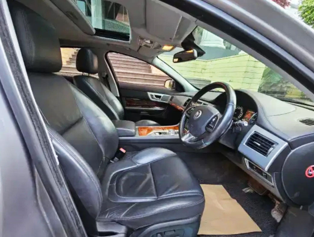 2014 Jaguar XF Premium Luxury 2014 Jaguar XF Premium Luxury