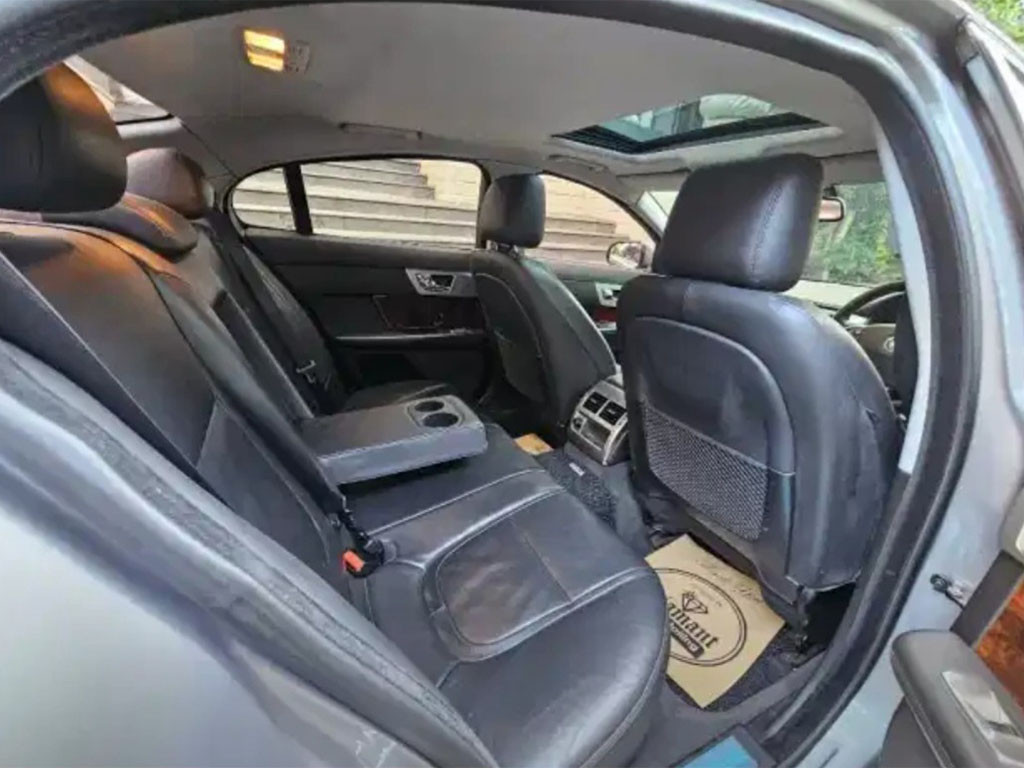 2014 Jaguar XF Premium Luxury 2014 Jaguar XF Premium Luxury