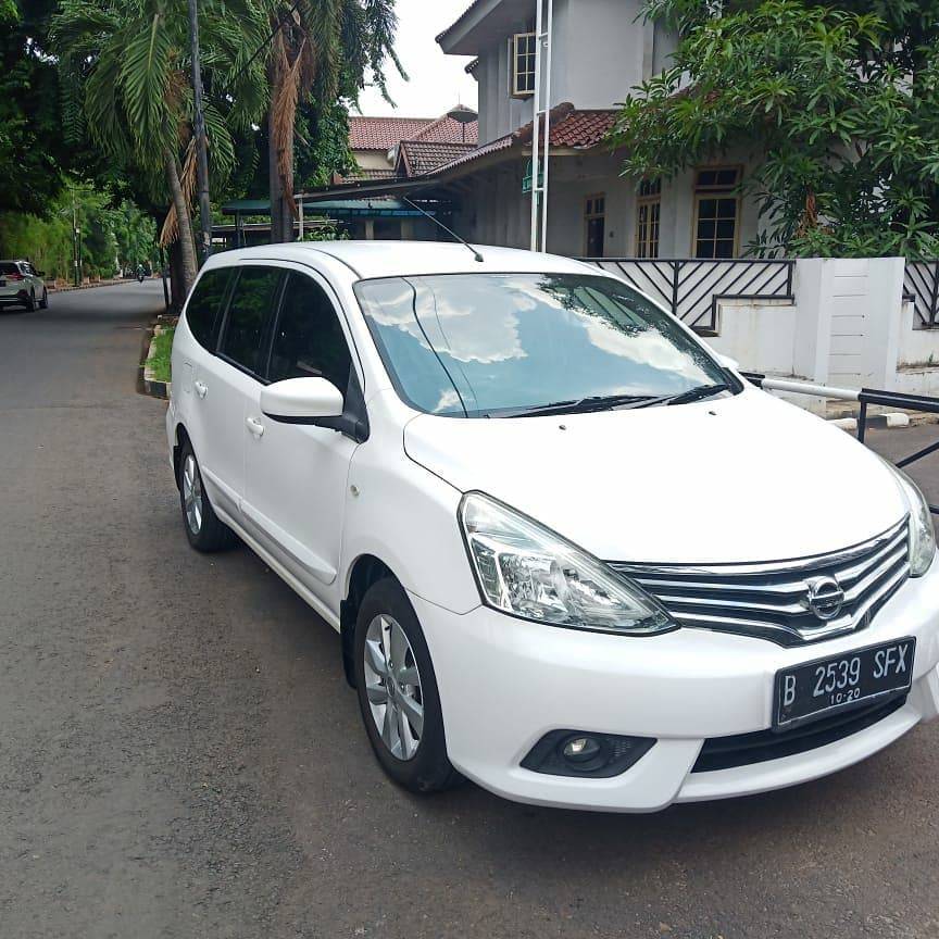 2015 Nissan Grand Livina 2015 Nissan Grand Livina