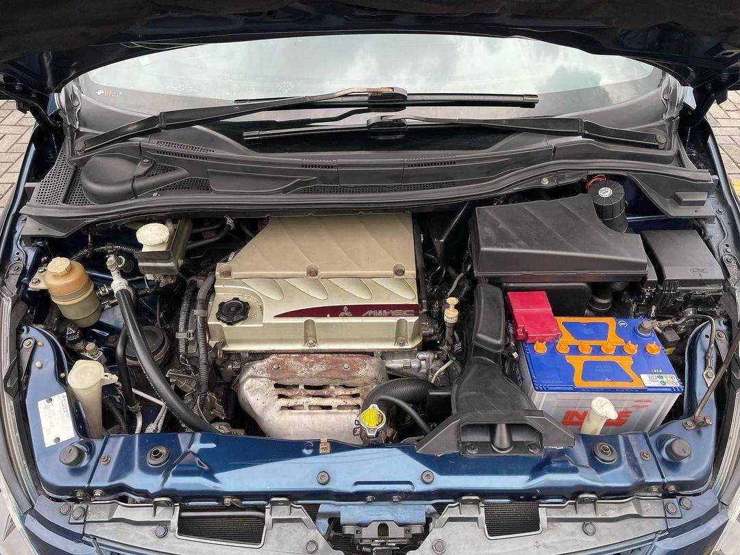 2005 Mitsubishi Grandis 2005 Mitsubishi Grandis