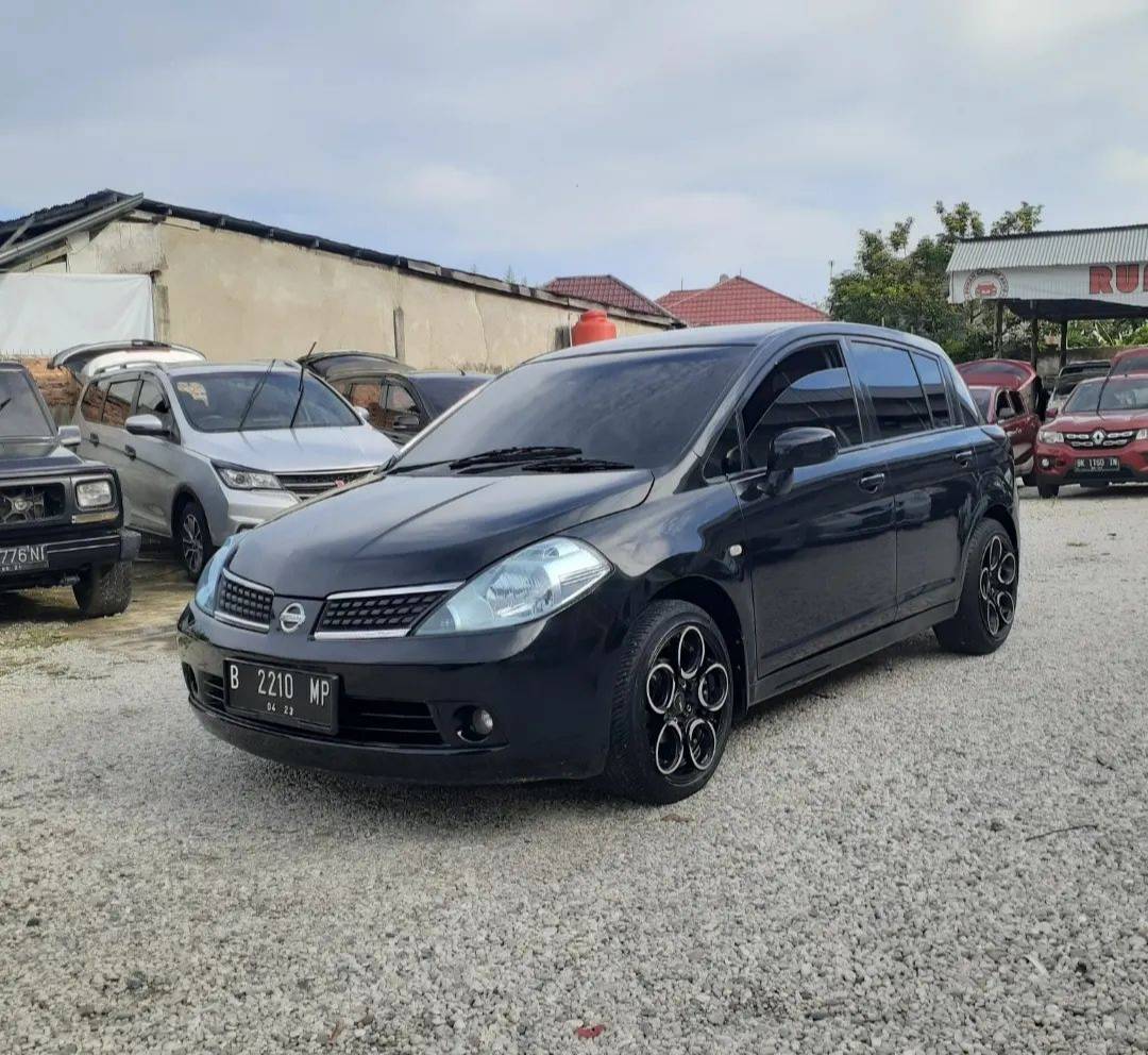 2008 Nissan Latio Sedan 2008 Nissan Latio Sedan