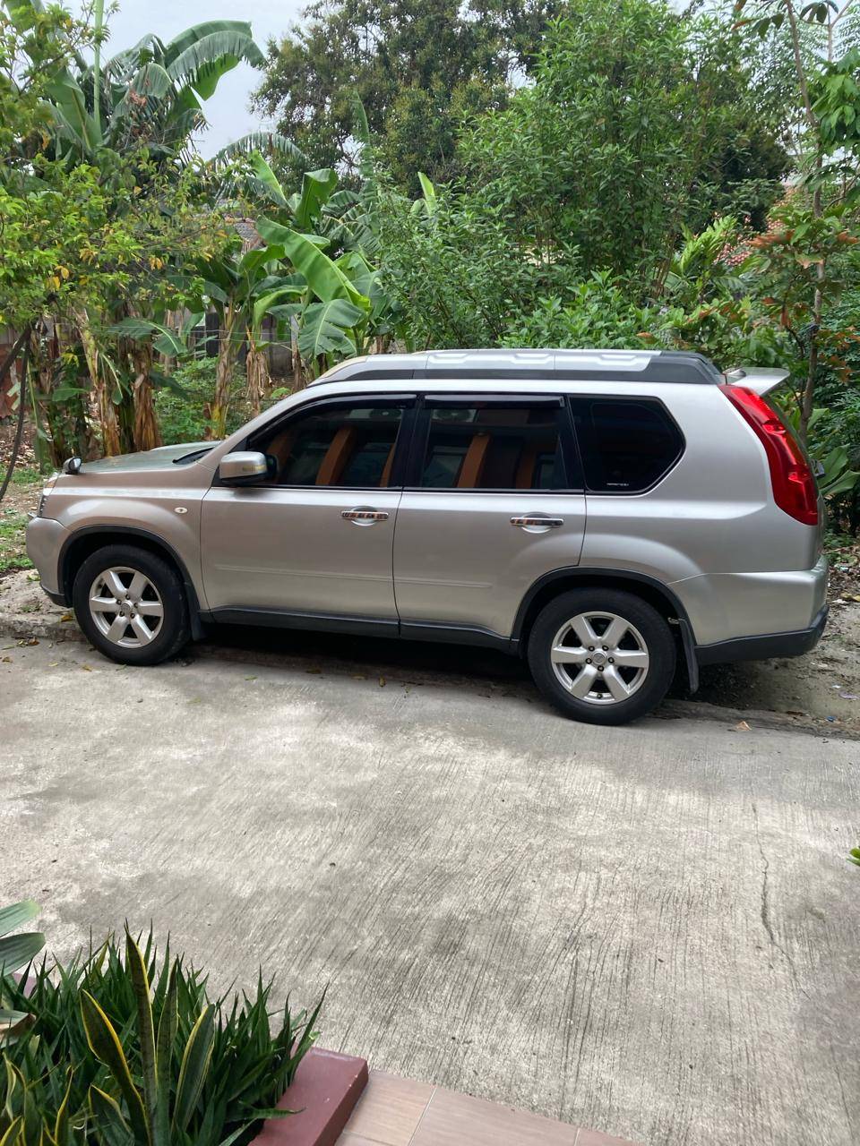 2009 Nissan X Trail Bekas 2009 Nissan X Trail Bekas
