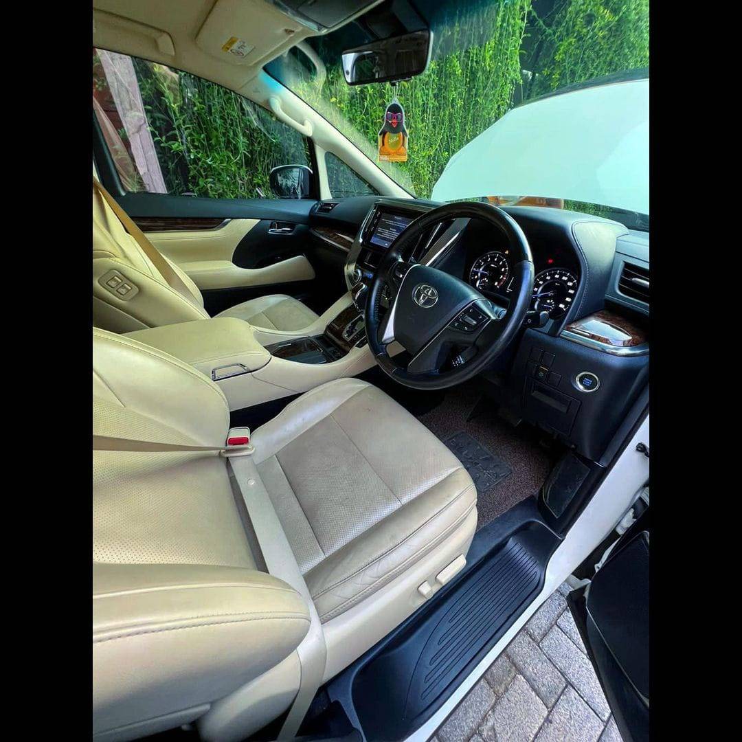 2018 Toyota Alphard 2018 Toyota Alphard