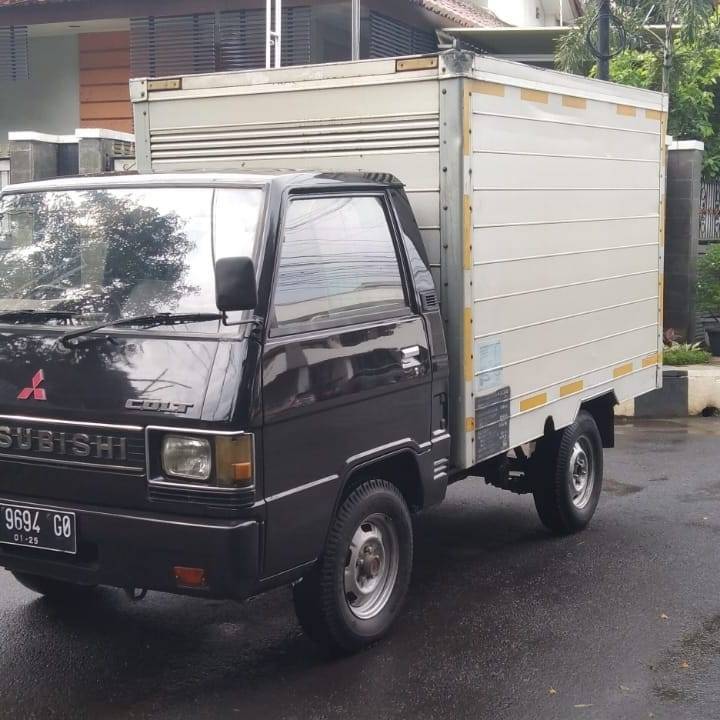 2015 Mitsubishi Colt L300 2015 Mitsubishi Colt L300