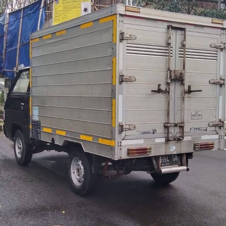 2015 Mitsubishi Colt L300 2015 Mitsubishi Colt L300